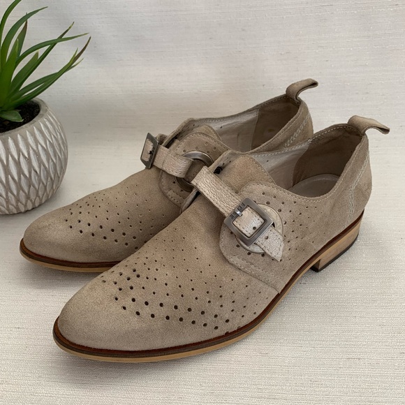 Dkode Light Gray Perforated Suede Leather Buckle Ankle Booties Womans EU37 6.5US - Picture 3 of 13